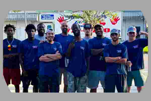 Helping Hands Express Professional Moving Team in Jacksonville